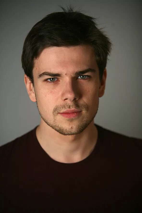 Кирилл викторович запорожский брат. Джироламо риарио. The new legends of monkey джаред блэкистон. Том бейтман демоны да винчи. Кирилл запорожский.