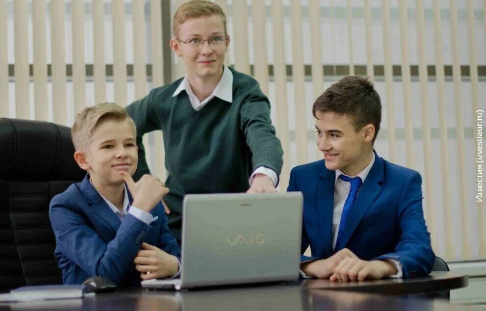 Успешный ребенок. Бизнес для 12 ребенка. Предпринимательство для школьников. Ребенок бизнесмен. Идеи для бизнеса для детей 10 лет.