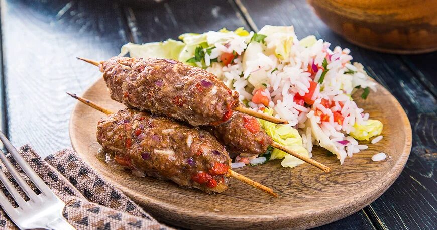 Рецепт сочного люля. Люля кебаб с рисом. сочный люля кебаб. джадылы люля. джуджа кебаб.