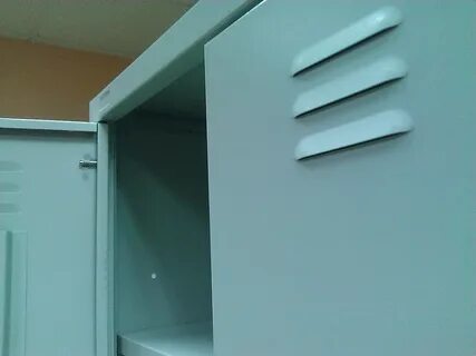 Двери металлических шкафов