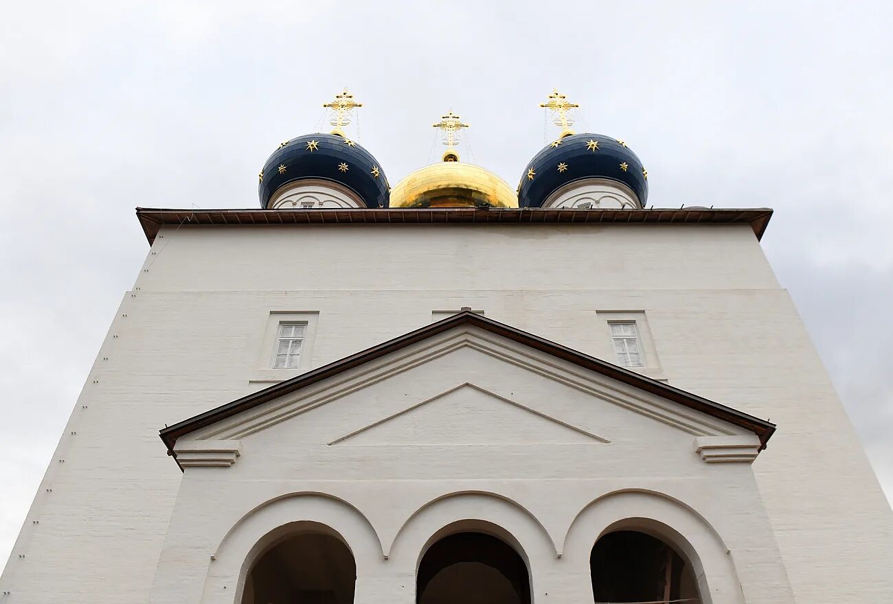 Храм спаса преображения в твери. Церковь спасо преображенского тверь. храм спасо – преображения в твери.
