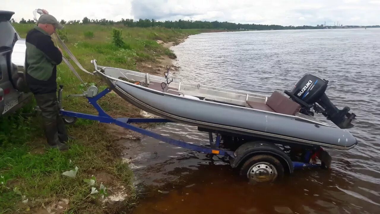 Южанка 2 лафет. Приспособление для спуска лодки на воду. Спуск лодки с прицепа на воду. Спуск катера на воду.