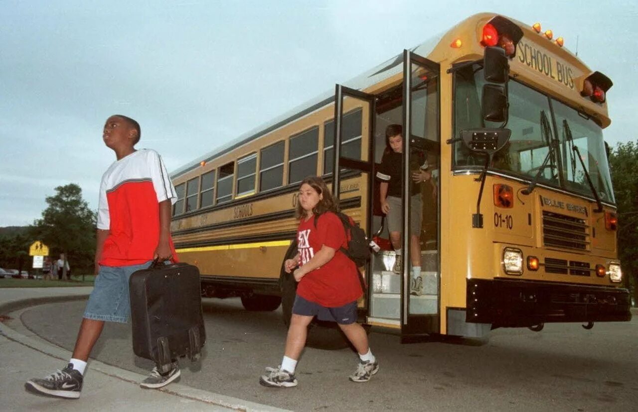 I get on the bus. Get off the bus. get on get off the bus. a bus или the bus. get on off a bus.