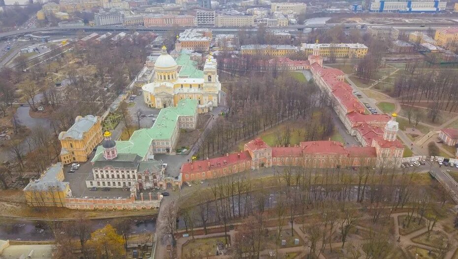 Территория александро невской лавры. Территория александро невской лавры. Александро-невская лавра в санкт-петербурге. Территория александро невской лавры. Церкви александро-невской лавры.