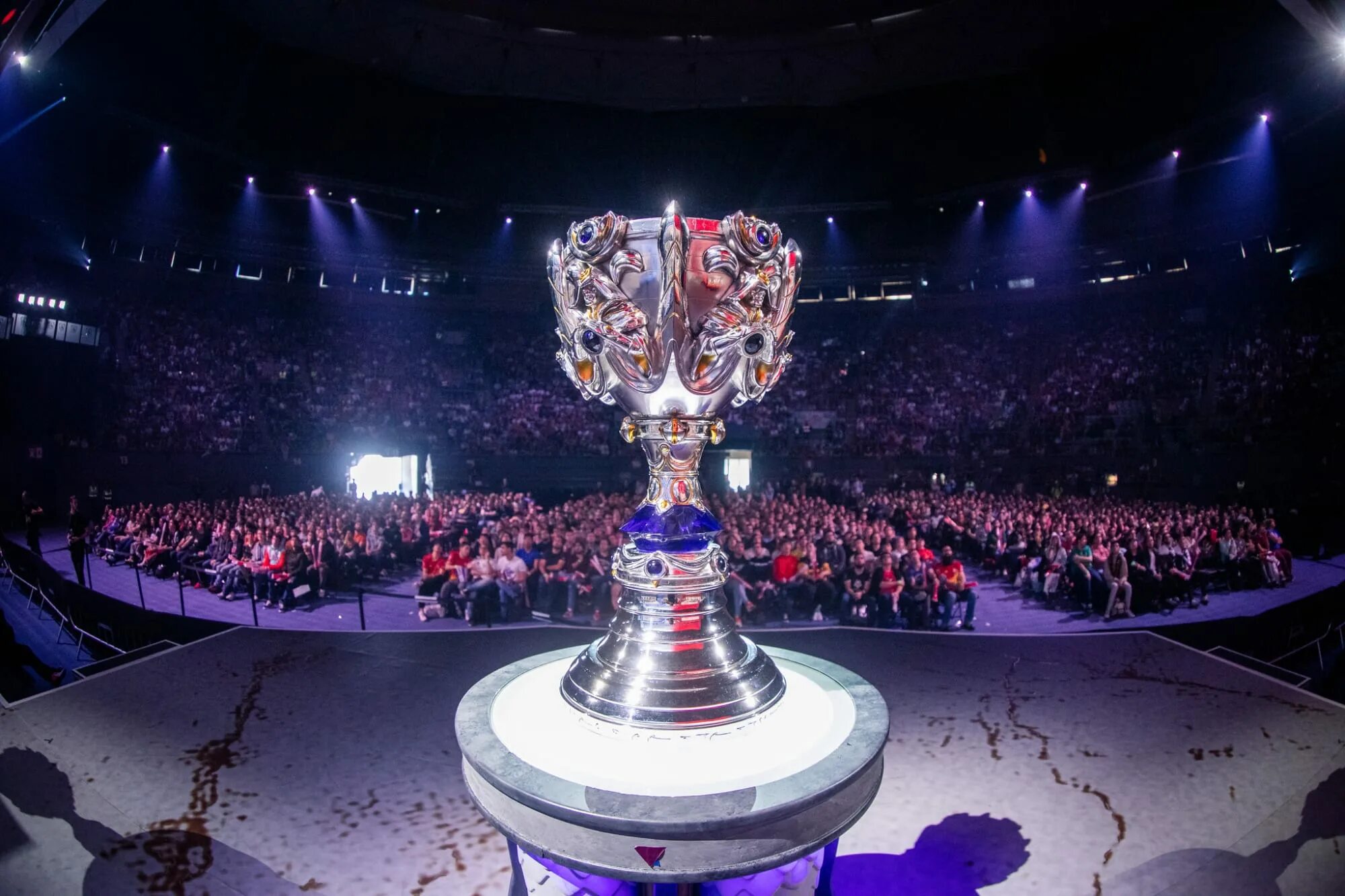 League of Legends World Championship Кубок. League of Legends Worlds 2022 Кубок. World Championship 2022 по League of Legends Кубок.