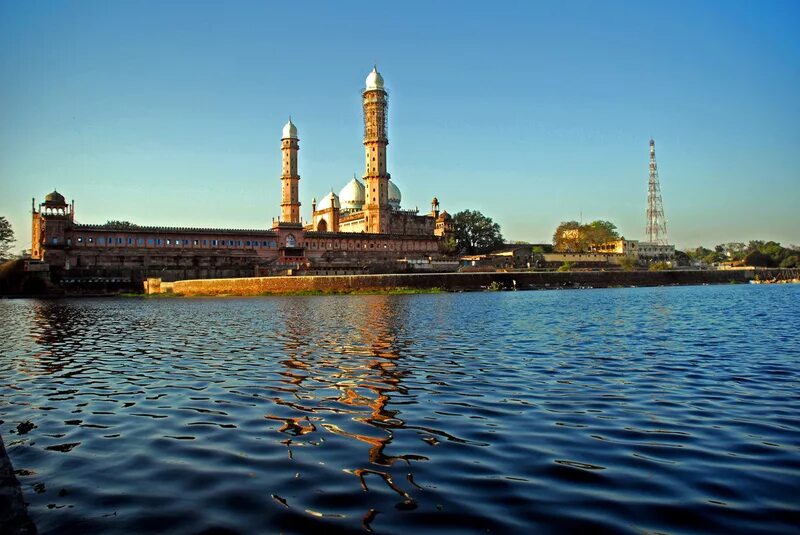 Мечеть Тадж-ул, Бхопал (Индия). Бхопал дворец.