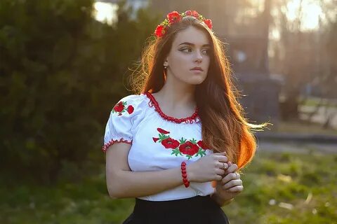 Сколько лет яне