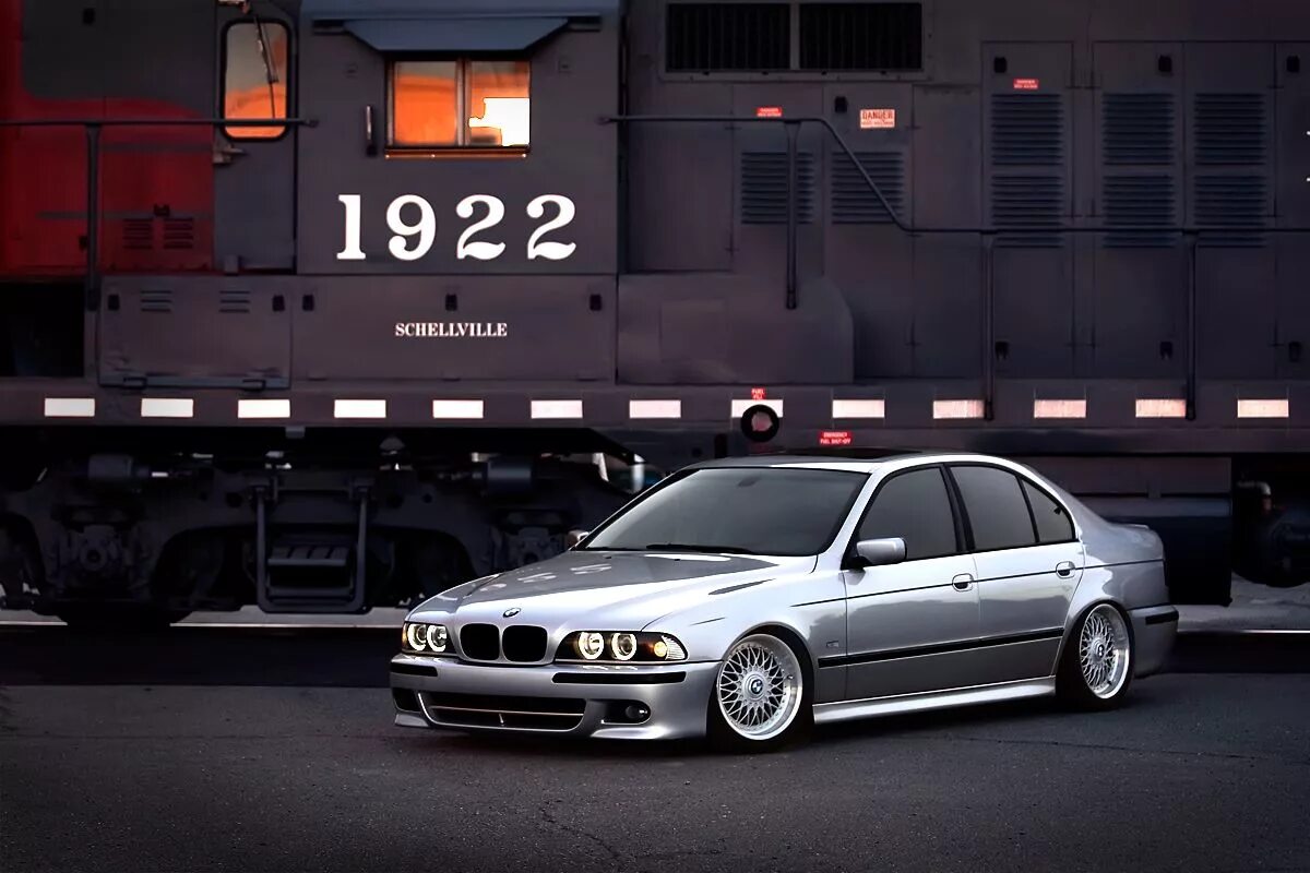 Греется е39. Bmw m3 e39. bmw 5 e39. bmw e39 classic. бмв е39 540i.