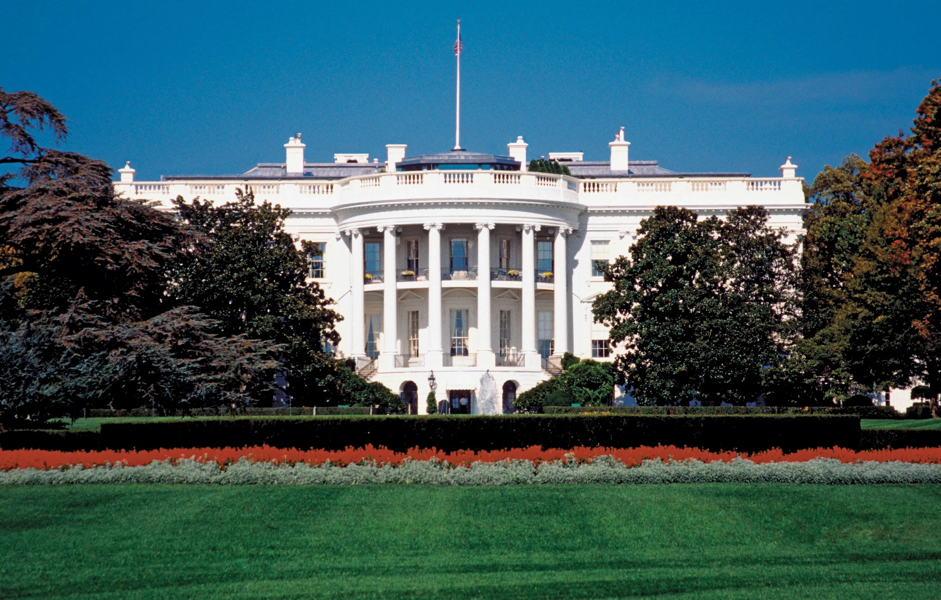 Белый дом страна. Белый дом (the White House). Резиденция президента США В Вашингтоне. Белый дом США фото Вашингтон. Администрация белый дом Вашингтон.