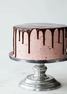 Как сделать шоколадные подтеки на торте: рецепты шоколадной глазури и ганаш...