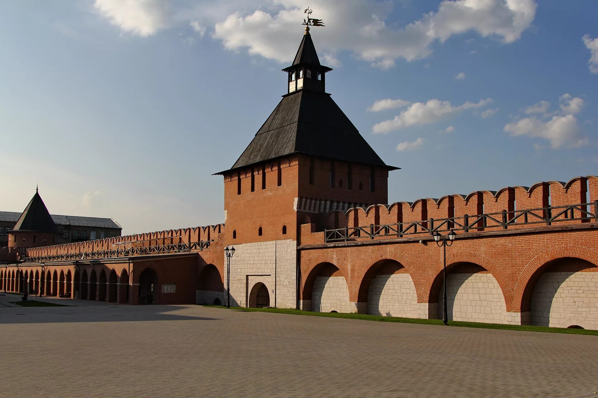 Кремлевский тула. Тула Кремль. Тульский Кремль Тульская область. Тула Кремль экскурсии. Музей Тульский Кремль.