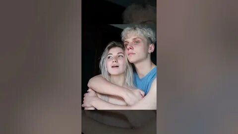 Девушка вани дмитриенко