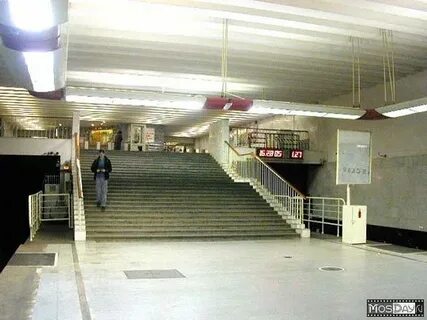 Станция метро братиславская