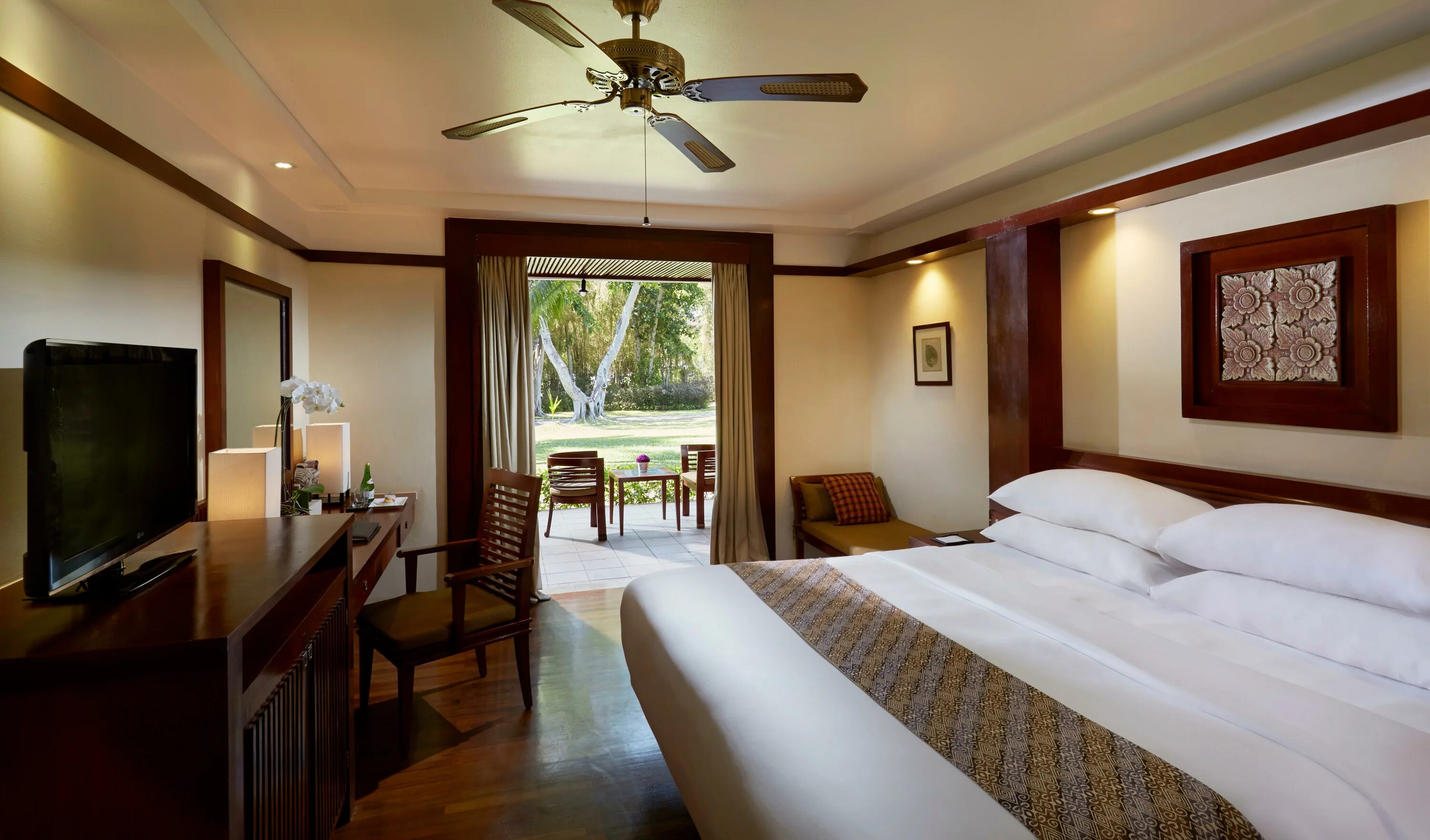 Amaroossa suite 4 нуса дуа. Мелия бали отель. бали отель мелиа бали. melia bali 5*. melia bali 5 нуса дуа.