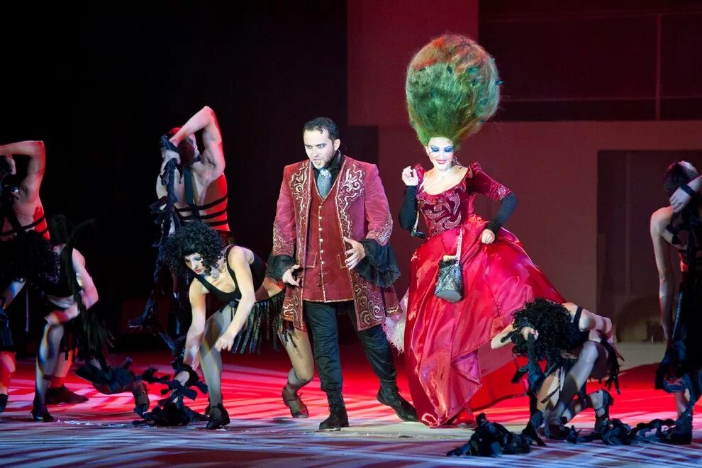 Спектакль яма екатеринбург музкомедия. Мюзикл мертвые души екатеринбург. Спектакли музкомедии екатеринбург. Театр музыкальной комедии екатеринбург мертвые души. Казанова екатеринбург театр.