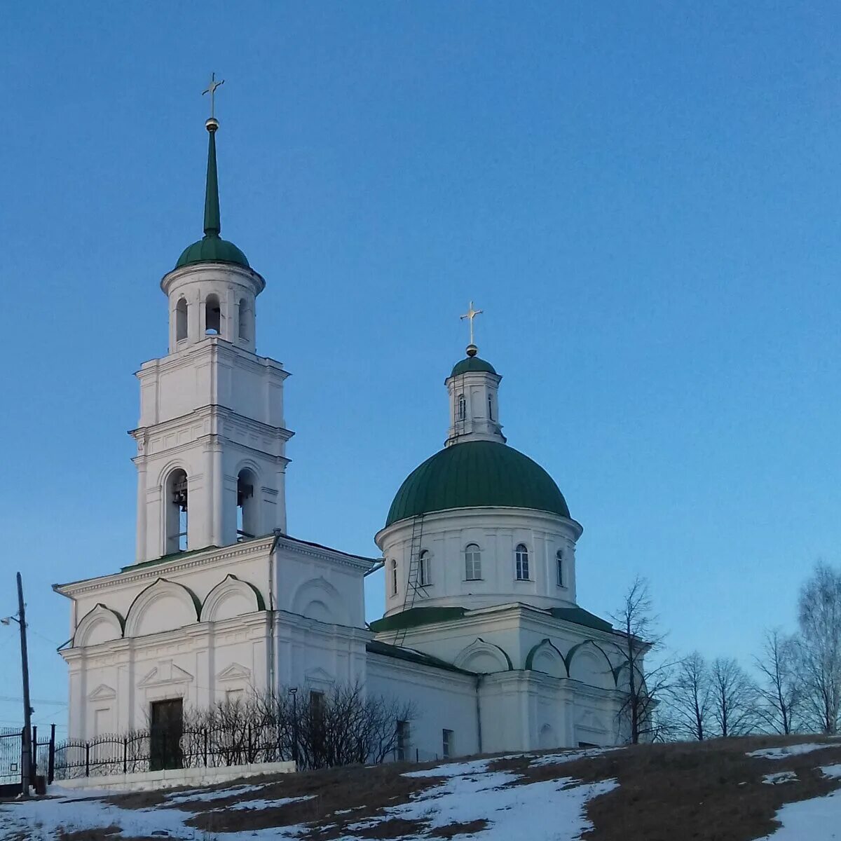 104 черноисточинск. Петропавловский храм посёлка Черноисточинск. Черноисточинск Свердловская область Церковь.