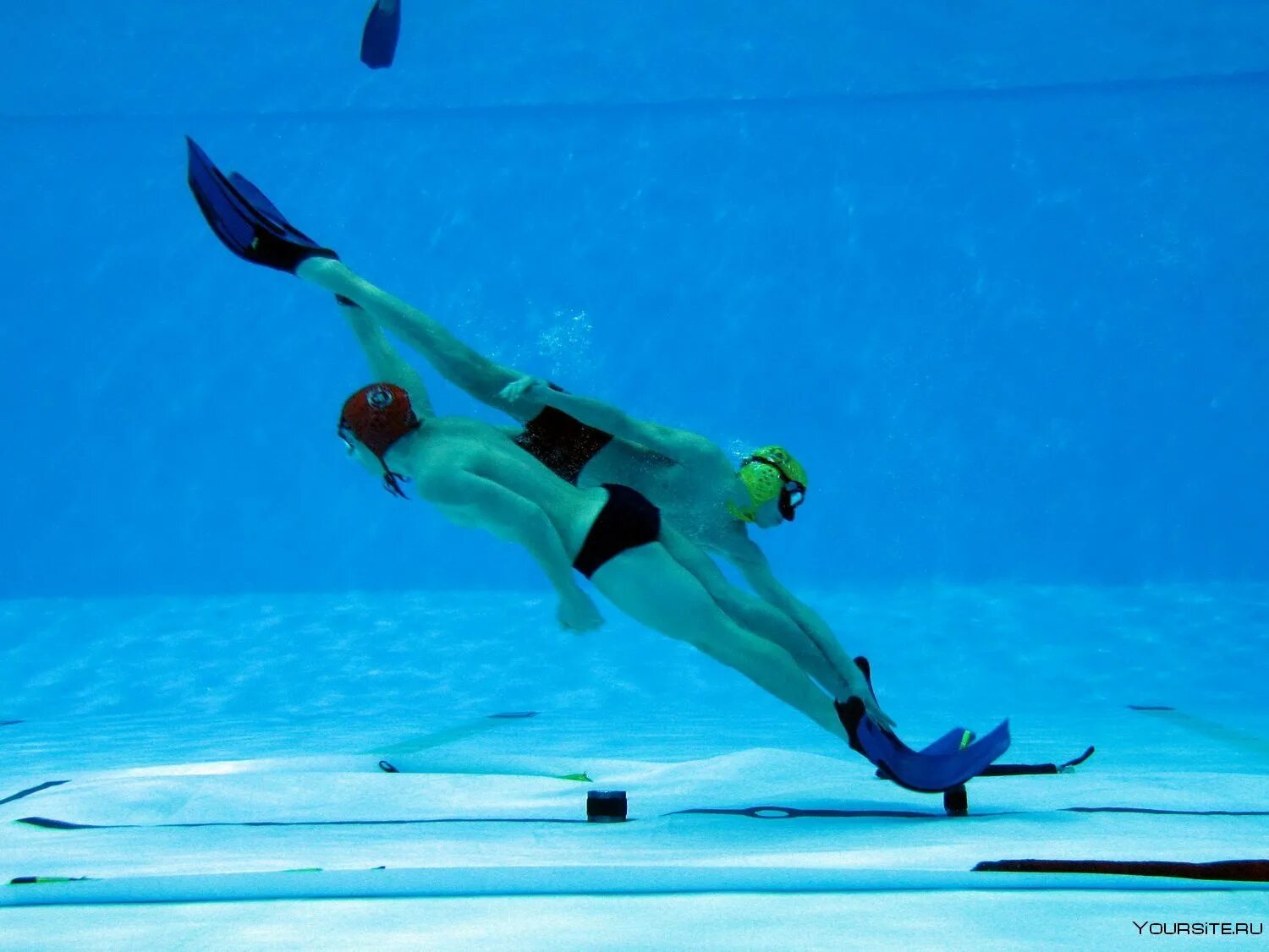 Акватлон подводная борьба. Подводная борьба в ластах. Женский акватлон.