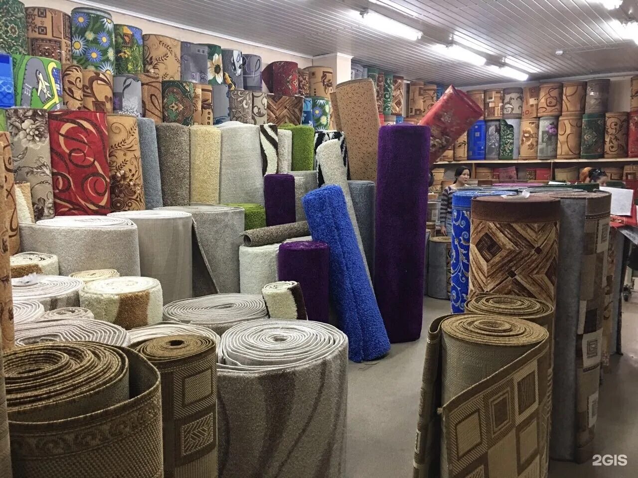 палас 3 на 3. ковры для зала. ковры в гостиную современные.