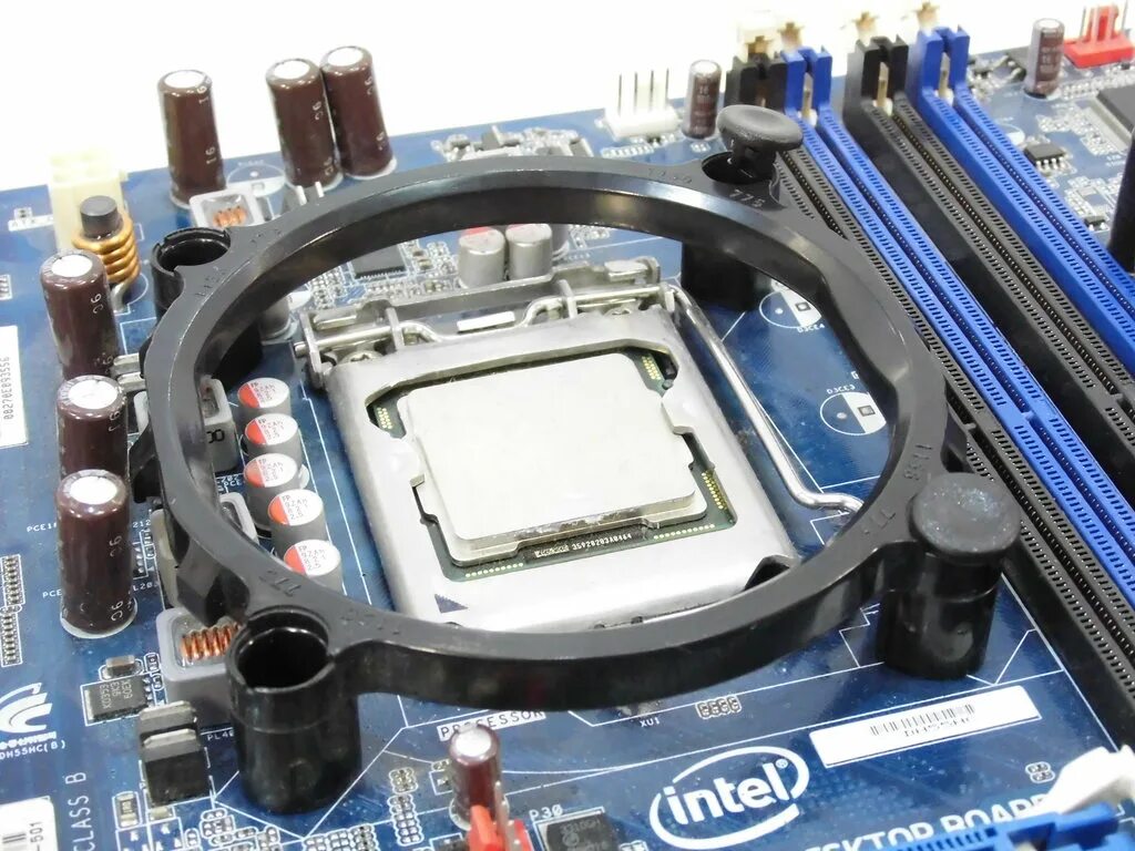 Кольцо для кулера. LGA 775 Socket кулер. Deepcool 775 сокет. Lga775 кулер с клипсами. Lga775 Desolder.