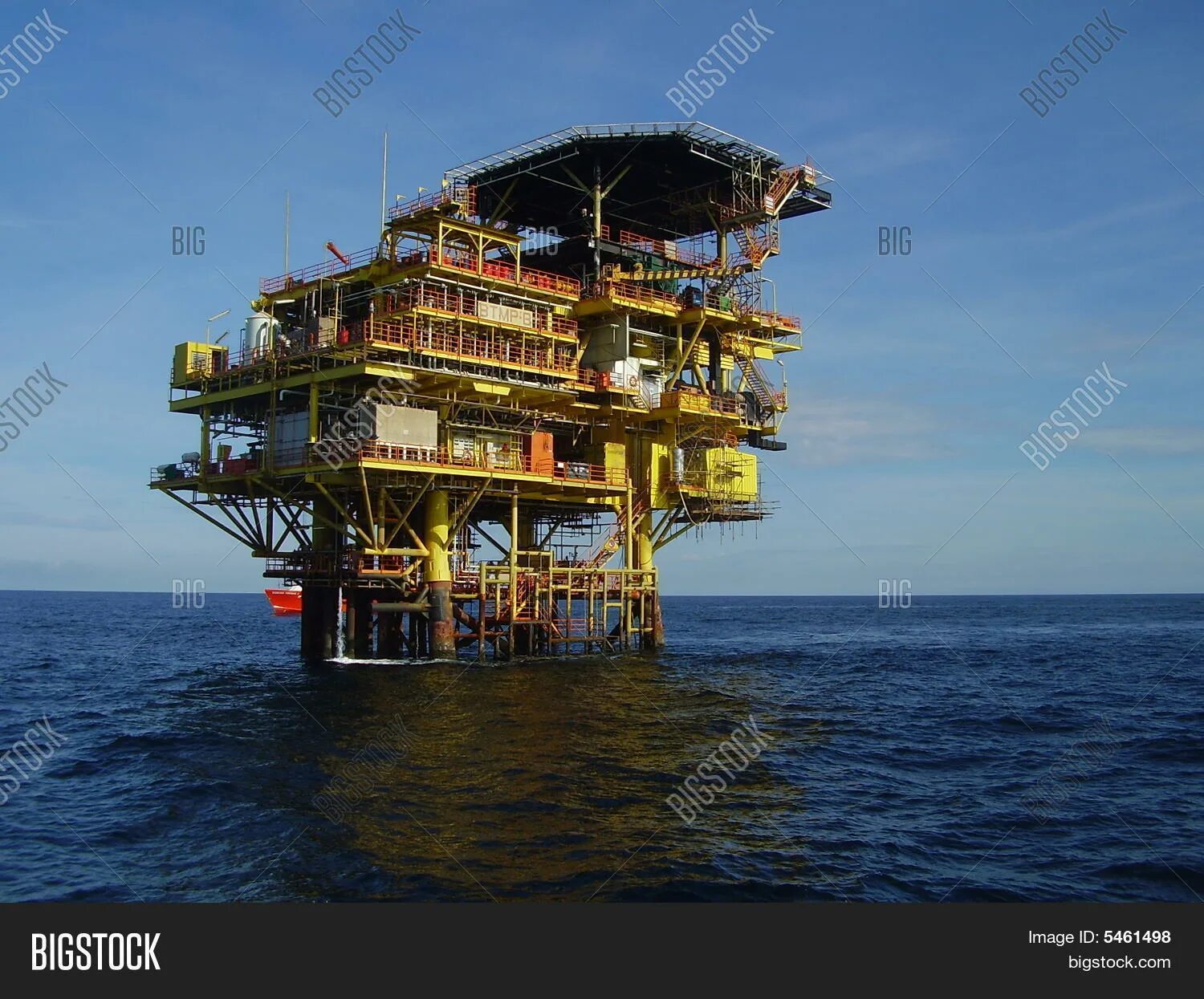 Fixes platform is. Стационарная нефтяная платформа. заброшенные нефтяные платформы. платформа. fixed offshore platform.