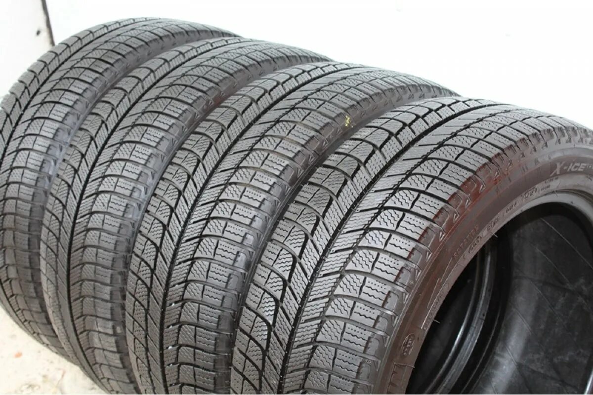 Мишлен липучка x-Ice. Michelin x-Ice 225/55. Резина Мишлен зимняя липучка Ice x. Мишлен липучка 225/60/17. Шины мишлен б у