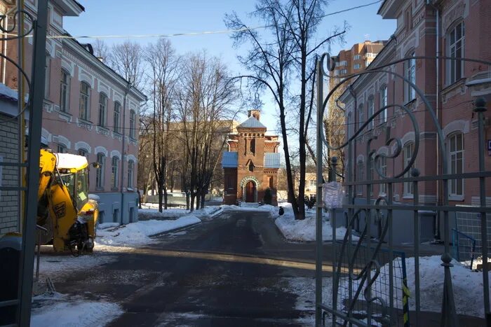 Улица короленко 3 институт дерматологии. Государственный научный центр дерматовенерологии и косметологии. Городская клиническая больница № 14 им. Научный центр дерматовенерологии и косметологии москва гнцдк. Научный центр дерматовенерологии и косметологии москва гнцдк.