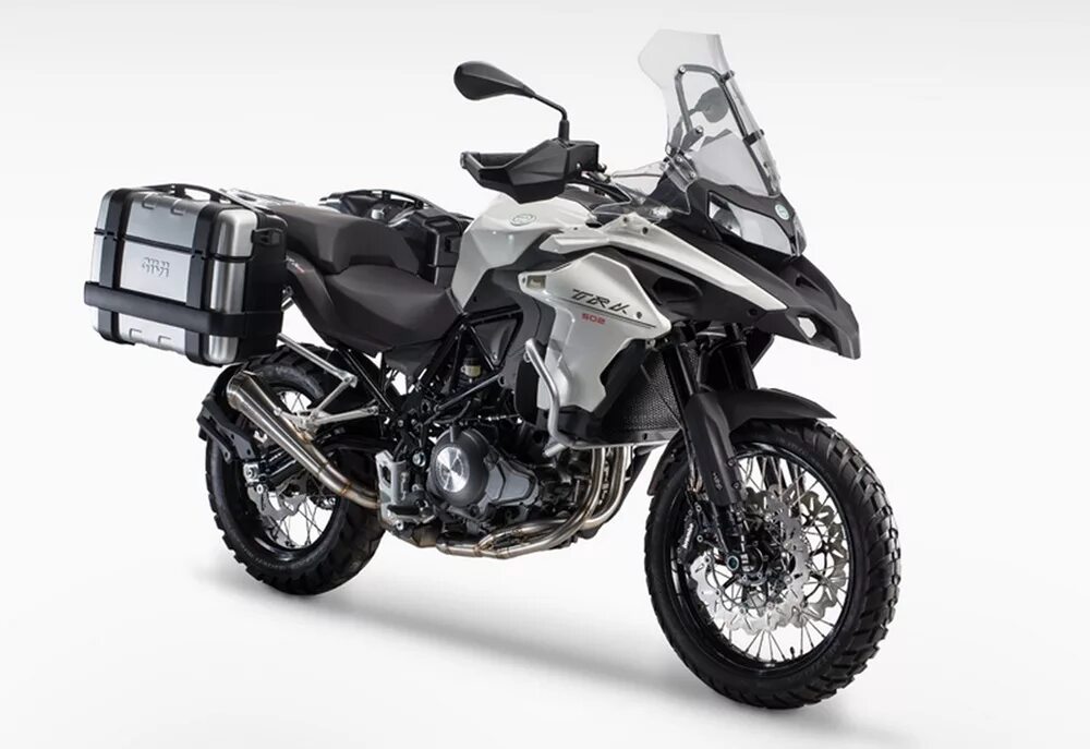 Тур эндуро авито. Мотоцикл benelli trk 502. бенелли трк 502. эндуро мотоцикл бенелли. мотоциклы бенелли турэндуро.