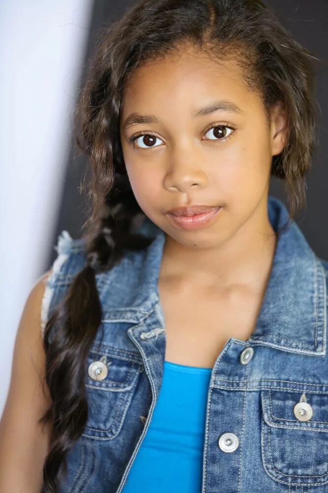 Элия пратт соска. Kyla ford arms. Kyla pratt. Лиза пратт. Алекс коул feet.