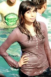 Wet t shirt
