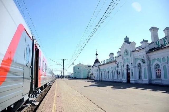 Жд череповец телефон. ЖД вокзал Череповец. ЖД вокзал Череповец 1. Череповецкий, ж.д.вокзал,. Вокзал Череповец поезд.