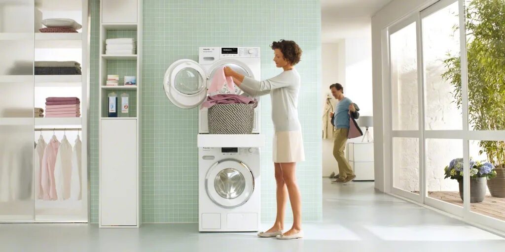 Какую сушильную машинку выбрать. Miele t1 сушильная машина. Miele сушильная t1 панель. Сушильная машина Милли т1 Классик. Электролюкс сушилка для белья т4130с.
