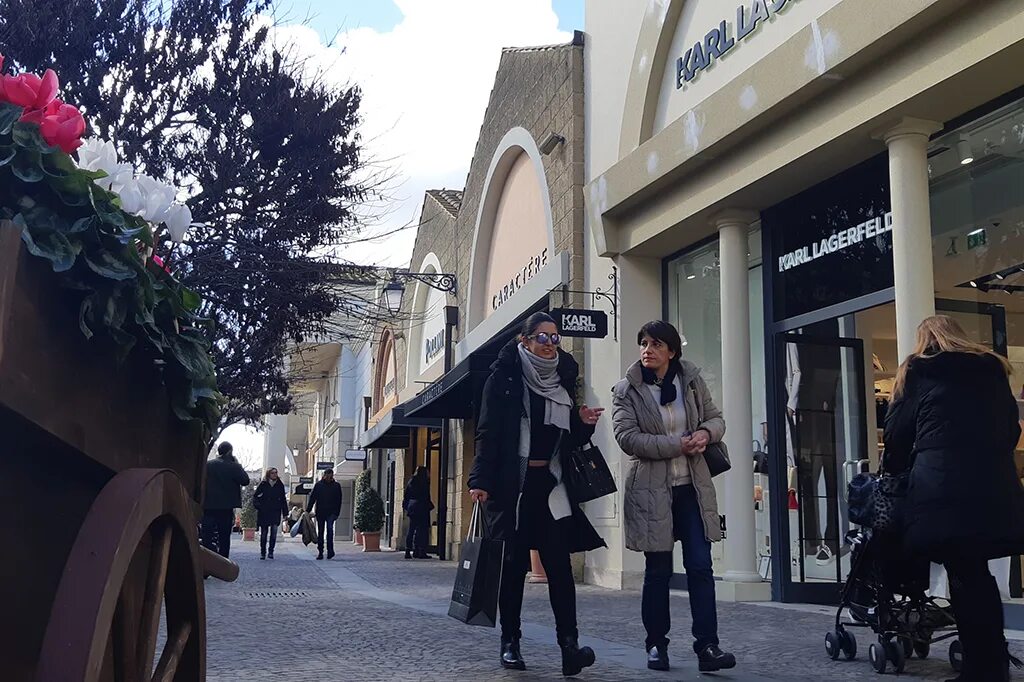 Castel romano outlet. Romano designer. Кастель романо аутлет. Castel romano designer outlet, рим. Romano designer.