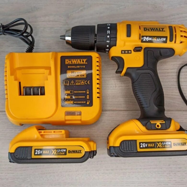 Шуруповерт аккумуляторный деволт 18 вольт. Шуруповерт dewalt 26v. шуруповерт dewalt 26v ударный. шуруповерт деволт 26 вольт. деволт id 7115.