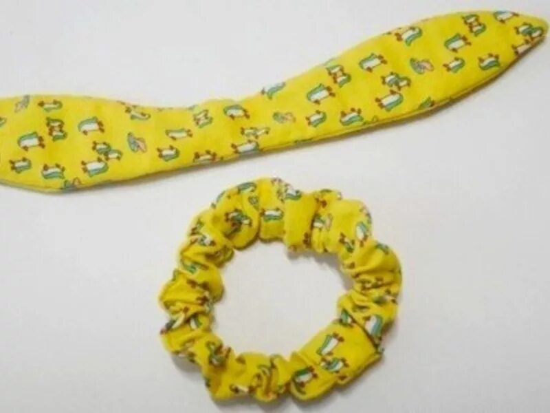 Make Your Own Bow Scrunchie! Diy hair scrunchies, How to make scrunchies, Diy ha