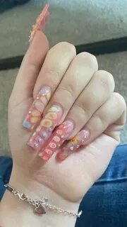 Blooming nails