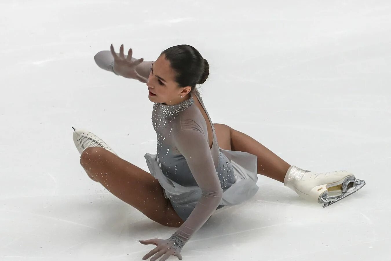 Константинова рассказала, почему начала выкладывать откровенные фотографии. Спор