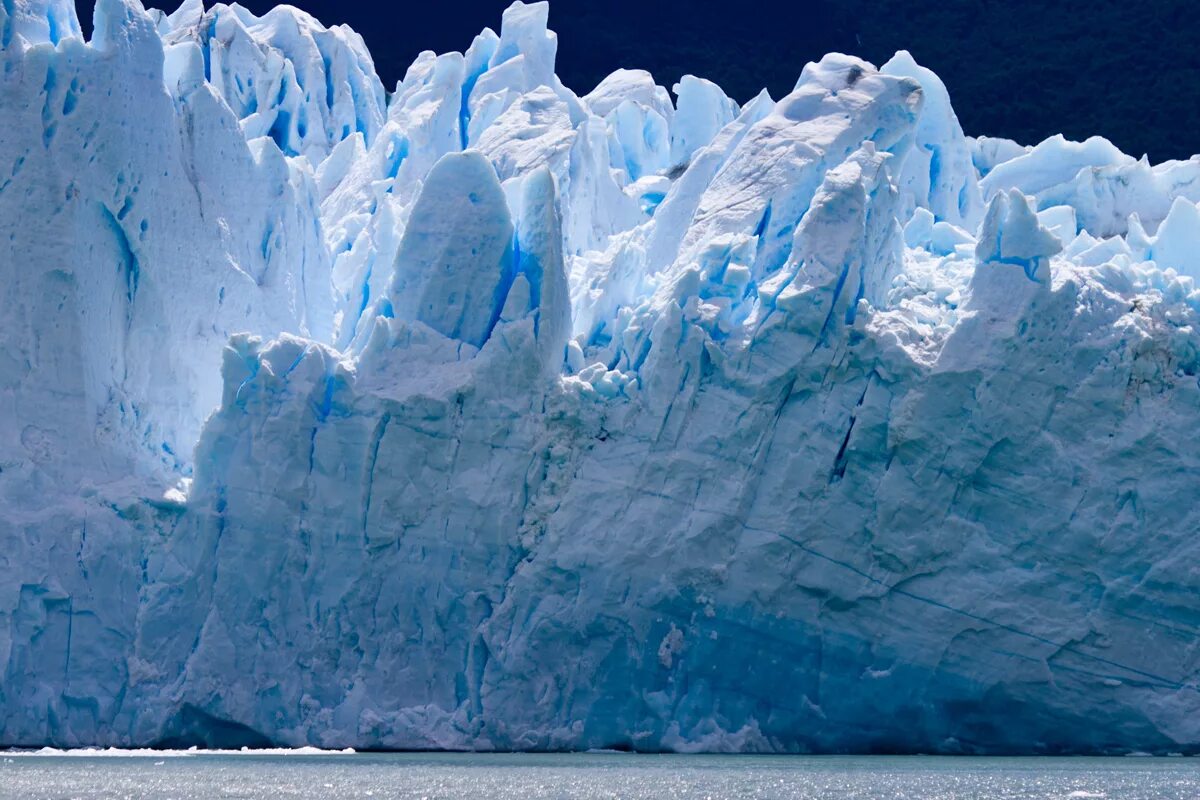 Глейшер-бей. Айсберги антарктиды. Аляска каякинг ледники. Великое оледенение ледник. Море рисер-ларсена.