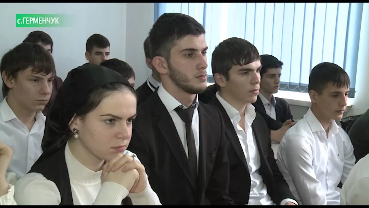 Зиярт в герменчуке. Герменчук сош 1. Герменчук сош 1. Герменчук сош 2. Школа н.