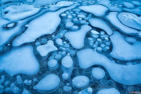 Замерзающая вода в воздухе