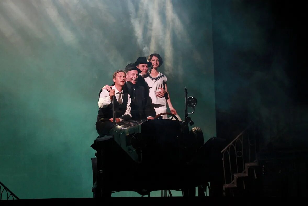 Три товарища современник. Три товарища ремарк театр. Три товарища спектакль современник. Патриция хольман три товарища. Три товарища ремарк театр.