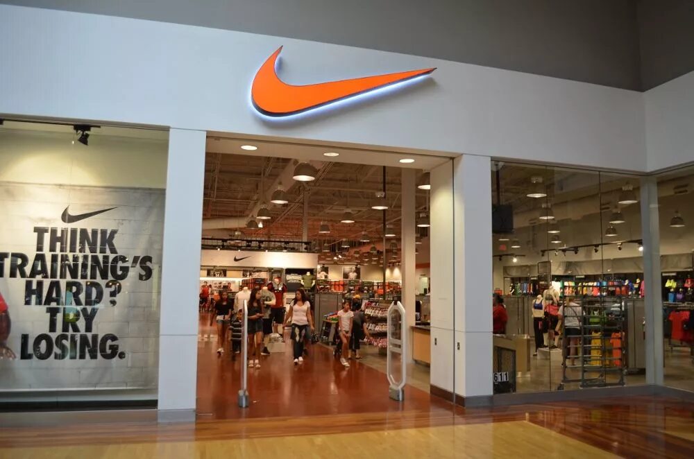 Nike Store. Nike Magazin Turkiya. Спортивный магазин. Nike в Америке. Найк откуда