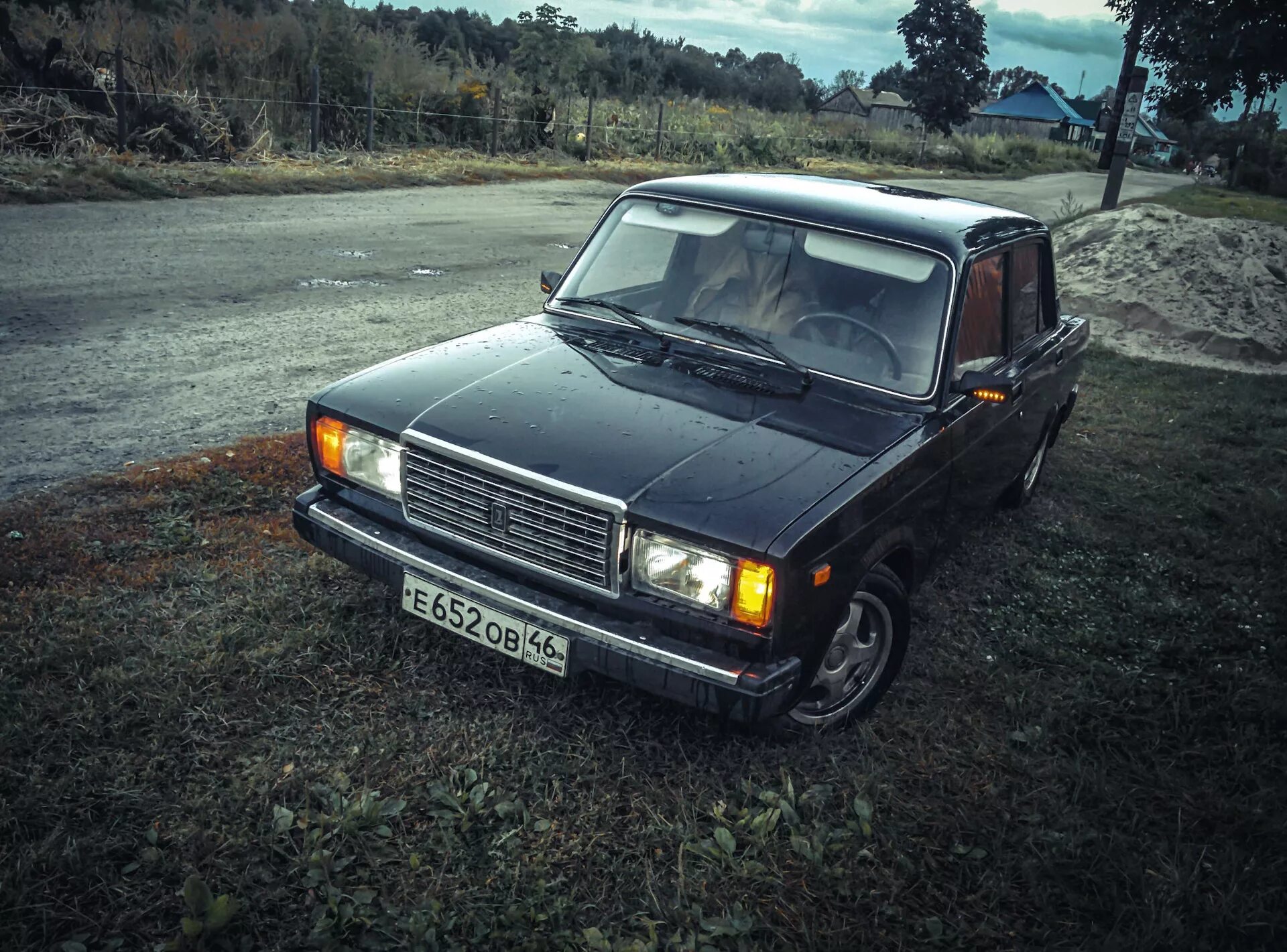Ваз 2107 тюнинговый черный. Ваз 2107 black. Ваз 2106 вишневая тонированная. Тонированный ваз 21. Ваз 2107 в тонере.