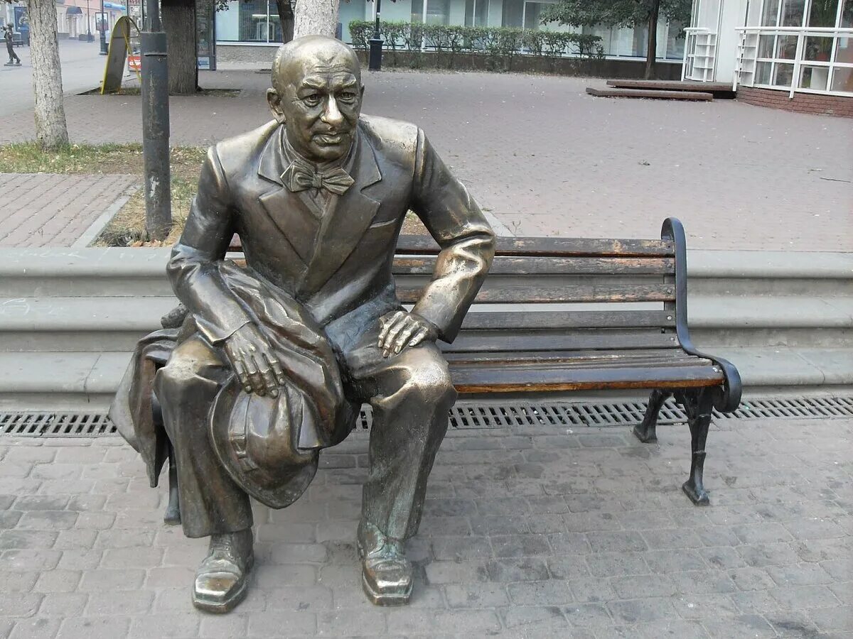 Евгений евстигнеев денис сын. Рэпер на инвалидной коляске. Евгений евстигнеев фото. Евстигнеев максим владимирович. Евстигнеев с сыном.