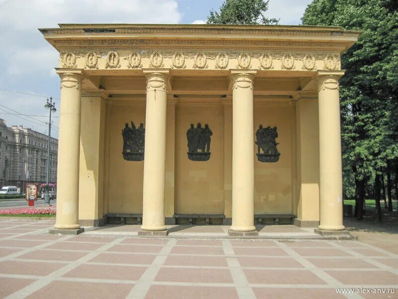 банки парк победы спб. парк победы санкт-петербург московский район. банки парк победы спб. пропилеи московского парка победы. московский проспект спб парк победы.