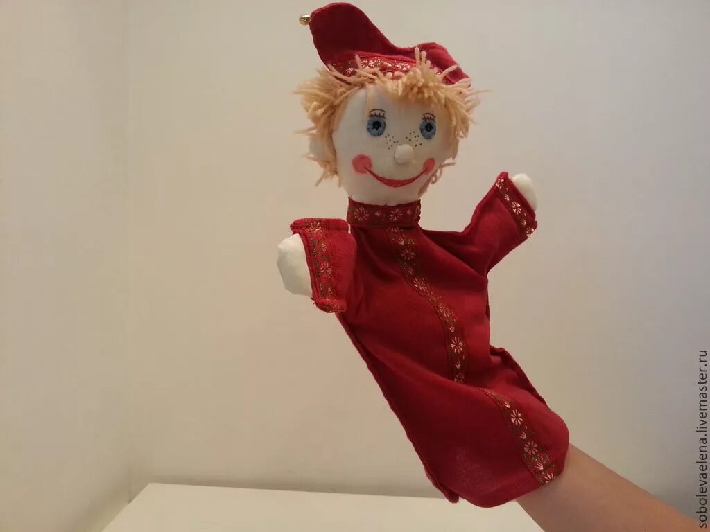 Купить куклу на руку. Кукла бибабо петрушка. Перчаточная кукла бибабо петрушка. Кукольный театр бибабо петрушка. Арлекин перчаточная кукла.