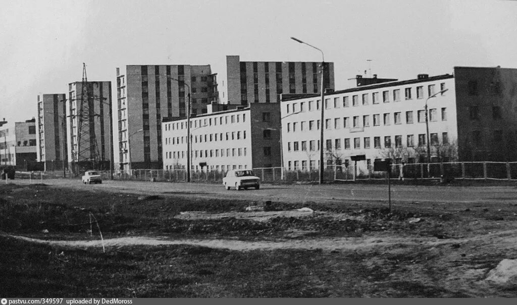Курск улица западная. Завод кзтз курск. курск кзтз район. микрорайон кзтз курск. курский завод тракторных запчастей кзтз.