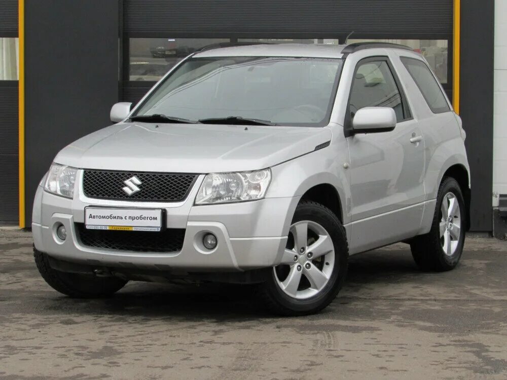 Купить гранд витара 2008 года. Сузуки Гранд Витара 1.6 МТ 2006. Suzuki Grand Vitara 3 внедорожный. Сузуки Витара серебристая. Картинки машина белая джип Сузуки Витара.