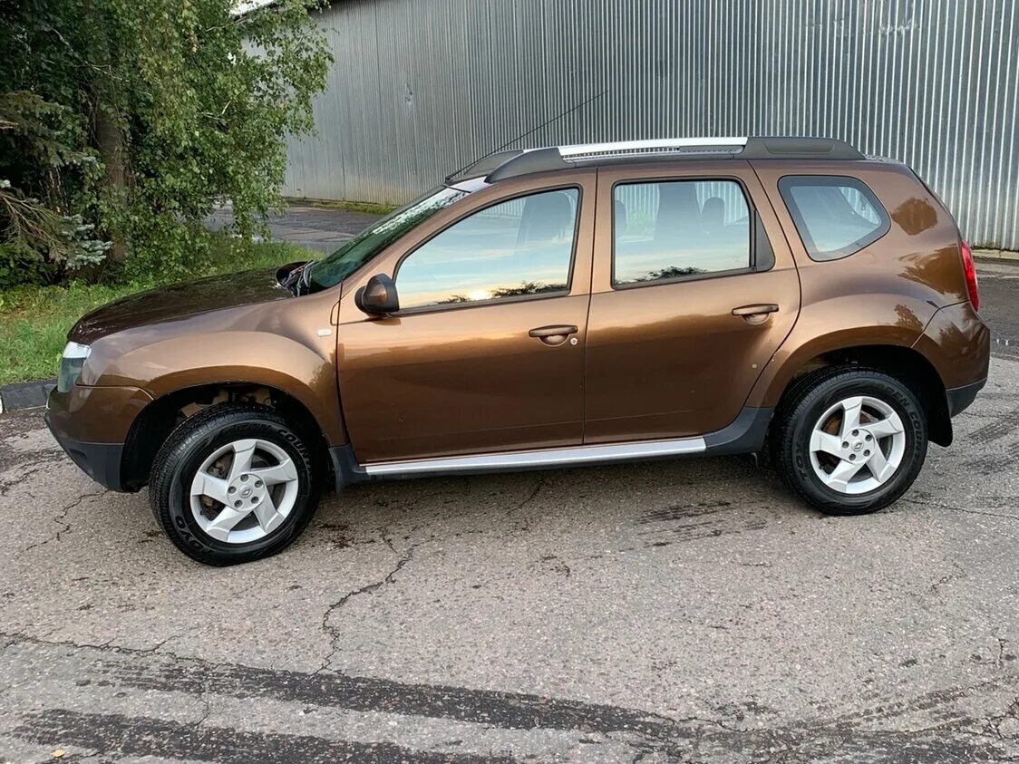 Renault sandero stepway коричневый. Renault duster 2015 коричневый. ренаулт дастер коричневый. рено дастер 2017. рено дастер 2013.