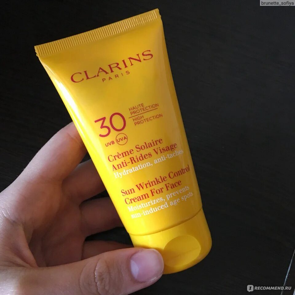Кларинс 30 spf. Крем с spf 50 для лица sun. Кларанс спф 30. Clarins крем для лица spf. Крем солнцезащитный spf 50 clarins.