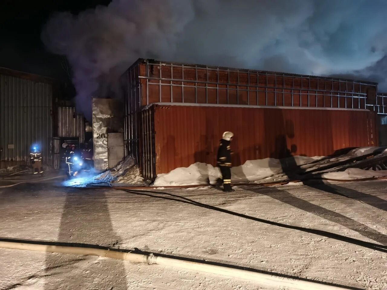 Пожар на уралмаше. Е1 екатеринбург новости пожары сегодня. Е1 екатеринбург происшествия пожар. Е 1 пожар на уралмаше. Е1 екатеринбург новости пожары сегодня.
